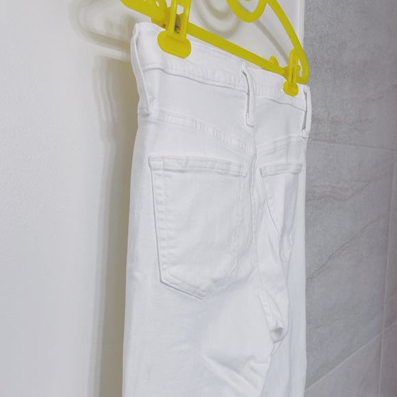 J.Crew | 9" Demi-Boot Crop Jean in White With Button Fly | Size 26 - Picture 4 of 5